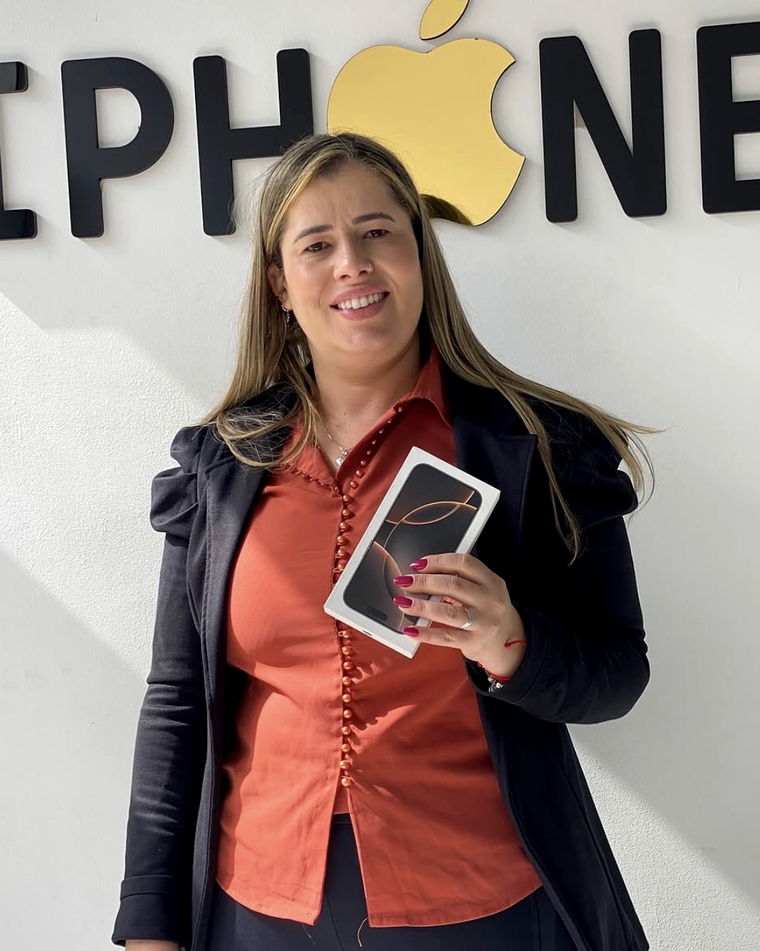 Cliente da WN iPhones com iPhone 16 Pro lacrado