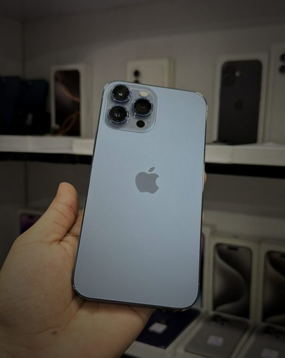 iPhone 13 Pro azul-serra, seminovo, na WN iPhones